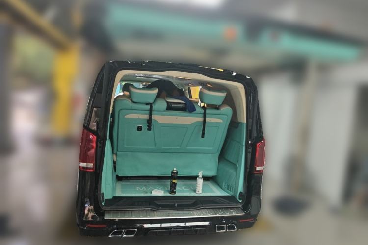 Used Mercedes-Benz Vito 2021 2.0T Elite Version 7 Seats Trunk