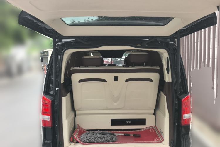 Used Mercedes-Benz Vito  Trunk