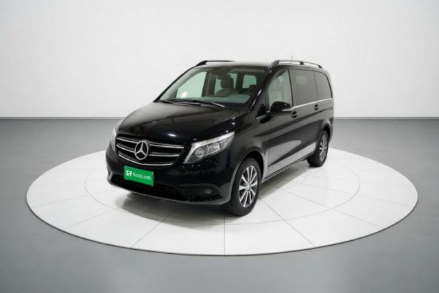 Ojetý Mercedes-Benz Vito 2021 2.0T Business Version 7 Seats