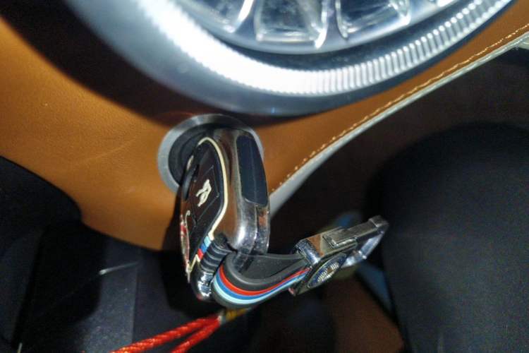 Used Mercedes-Benz Vito 2021 2.0T Business Version 7 Seats Vehicle Key