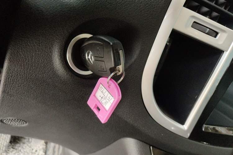 Used Mercedes-Benz Vito 2021 2.0T Business Version 7 Seats Vehicle Key