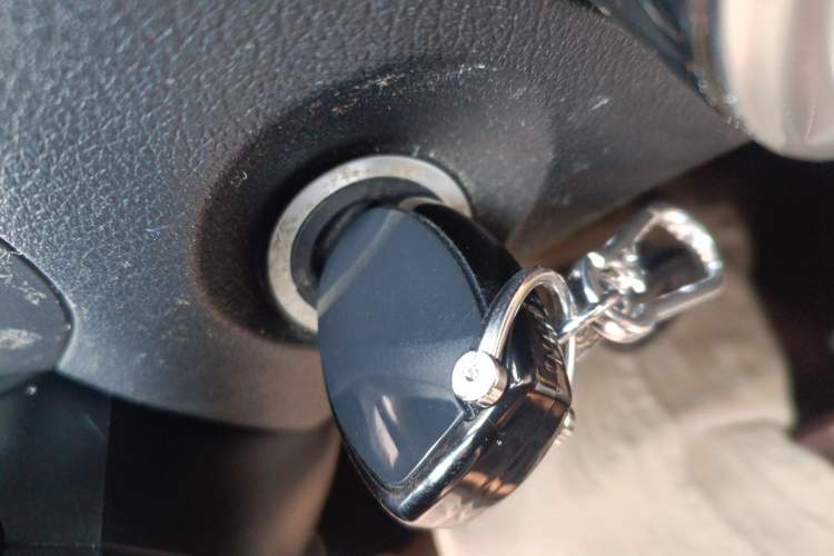 Used Mercedes-Benz Vito 2021 2.0T Elite Version 7 Seats Vehicle Key