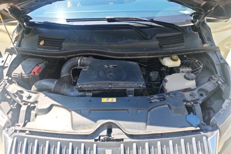Used Mercedes-Benz Vito  Engine Bay