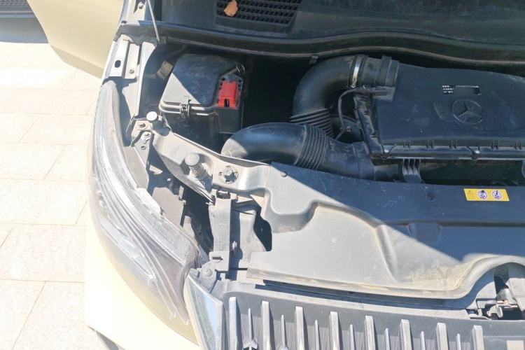 Used Mercedes-Benz Vito  Engine Bay Right