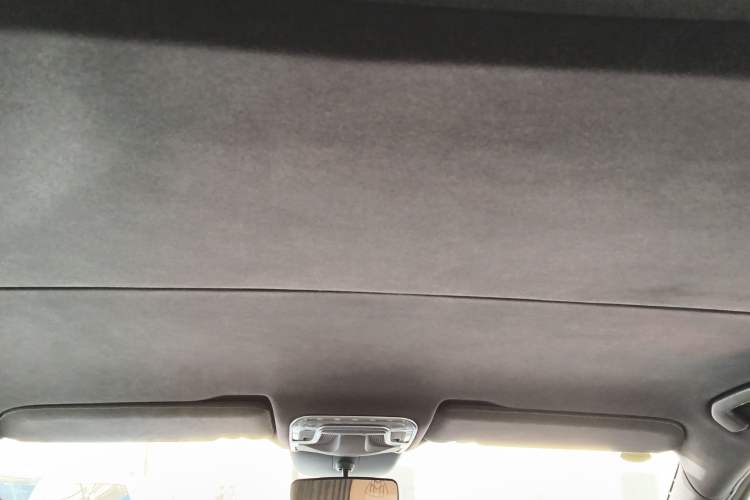 Used Mercedes-Benz Vito 2021 2.0T Elite Version 7 Seats Headliner