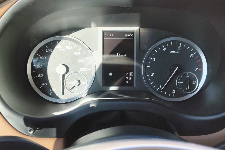 Used Mercedes-Benz Vito 2021 2.0T Elite Version 7 Seats Instrument Cluster
