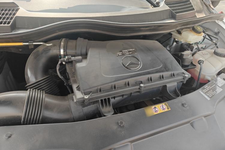 Used Mercedes-Benz Vito 2021 2.0T Business Version 7 Seats Engine Bay