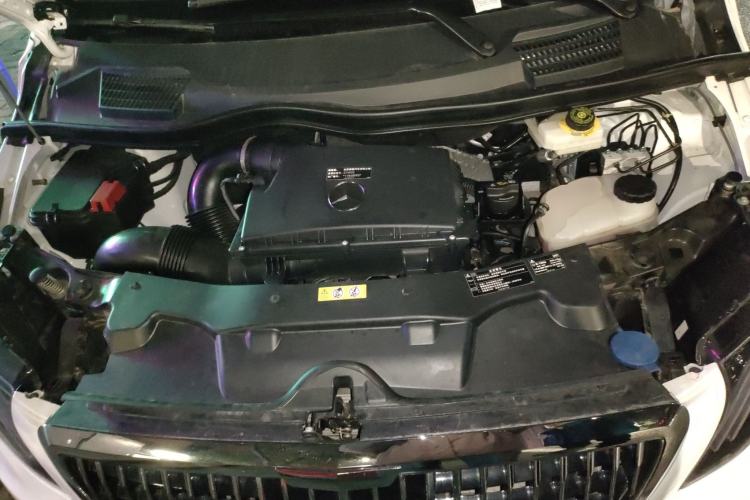 Used Mercedes-Benz Vito 2021 2.0T Elite Version 7 Seats Engine Bay
