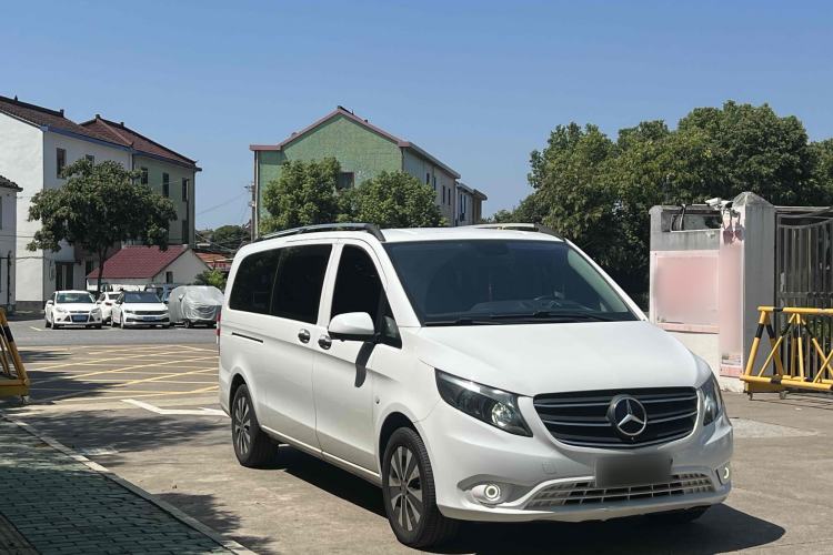 Used Mercedes-Benz Vito 2021 2.0T Elite Version 7 Seats Exterior 2