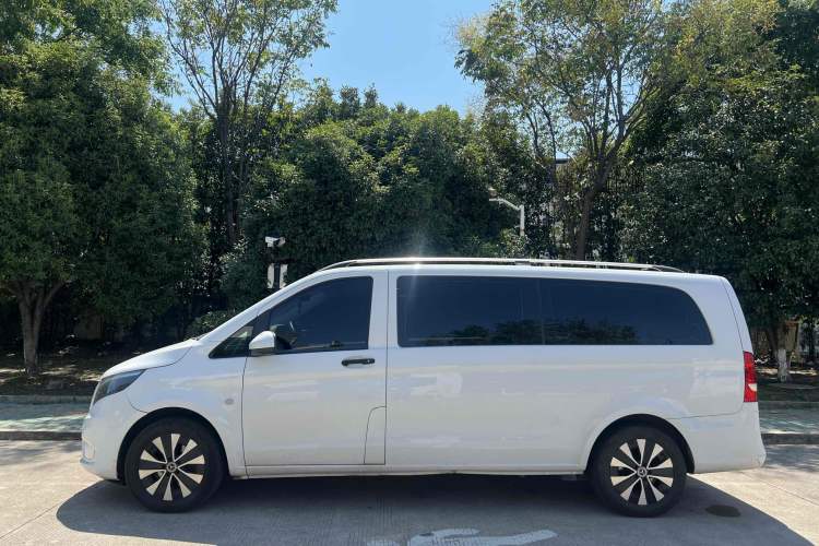 Used Mercedes-Benz Vito 2021 2.0T Elite Version 7 Seats Exterior 6