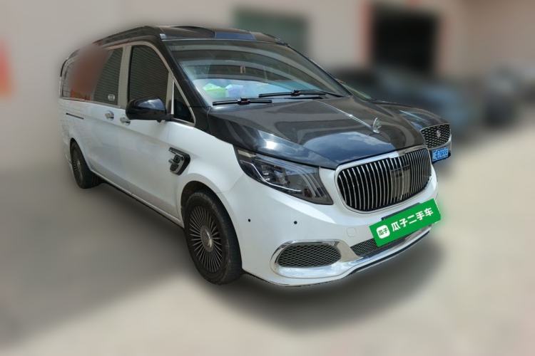 Used Mercedes-Benz Vito 2021 2.0T Business Version 7 Seats Front Right 45 Deg