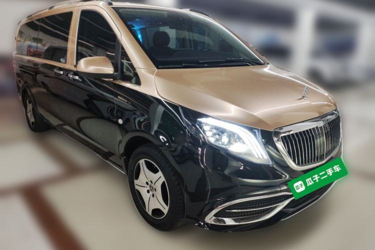Used Mercedes-Benz Vito 2021 2.0T Elite Version 7 Seats Front Right 45 Deg