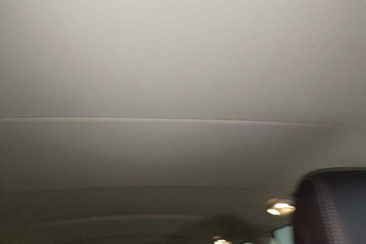 Used Mercedes-Benz Vito 2021 2.0T Elite Version 7 Seats Headliner