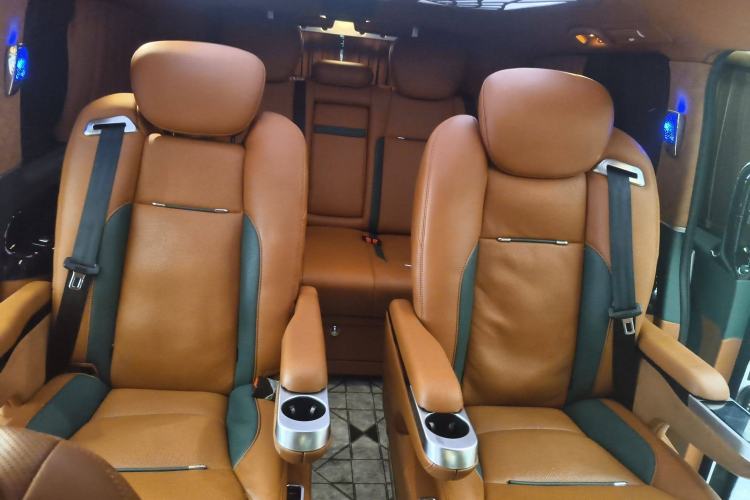 Used Mercedes-Benz Vito 2021 2.0T Business Version 7 Seats Interior 6