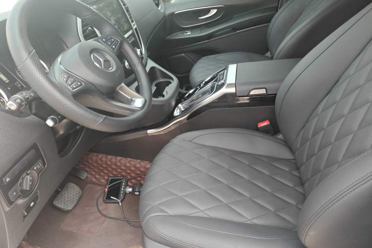 Used Mercedes-Benz Vito 2021 2.0T Business Version 7 Seats Left Front Seat