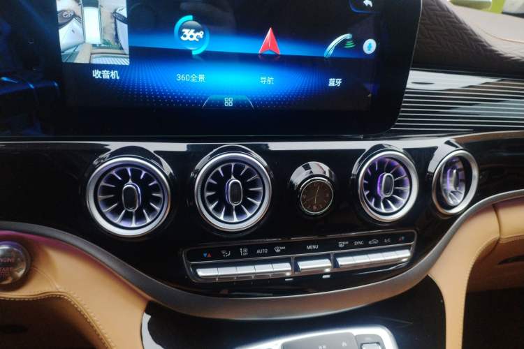 Used Mercedes-Benz Vito  Audio And AC Panel