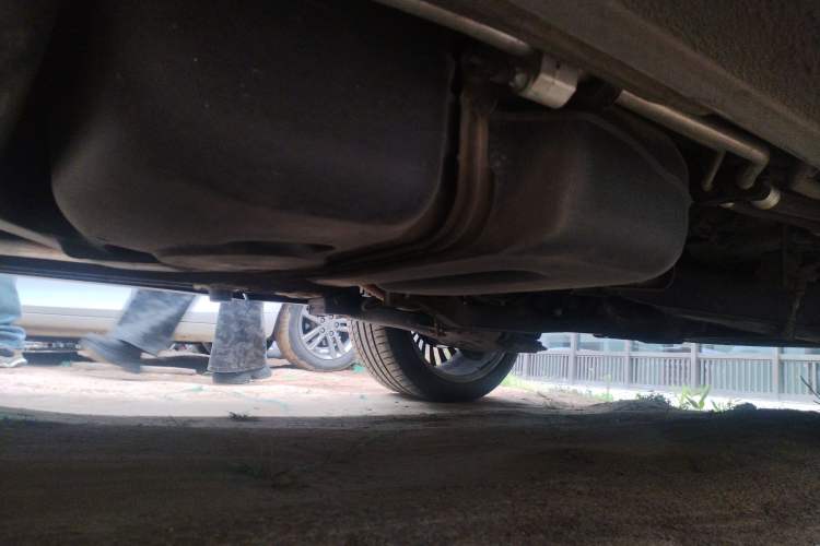 Used Mercedes-Benz Vito  Chassis Rear Left