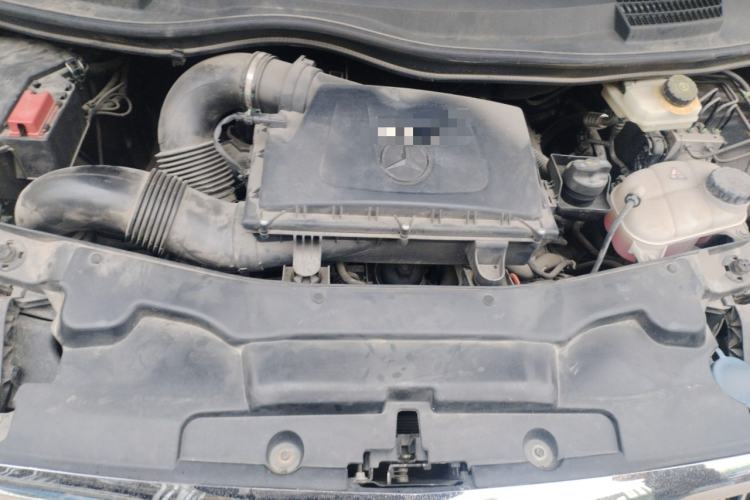 Used Mercedes-Benz Vito  Engine Bay