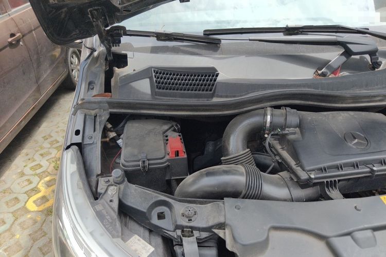 Used Mercedes-Benz Vito  Engine Bay Right