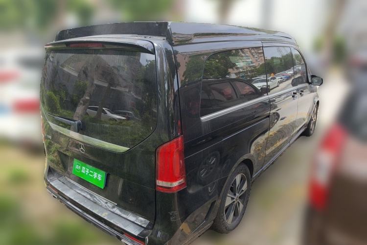 Used Mercedes-Benz Vito  Rear Right 45 Deg