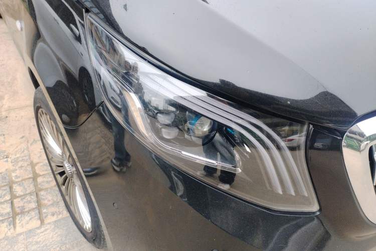 Used Mercedes-Benz Vito  Right Front Headlight