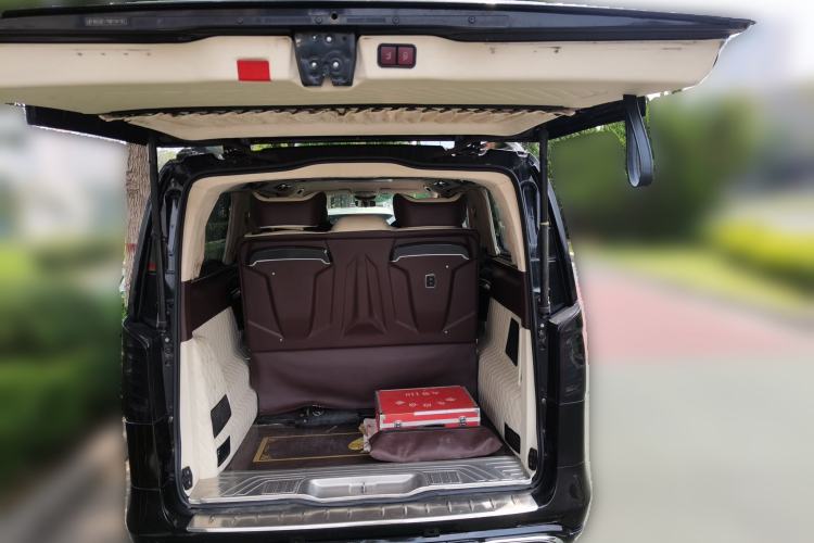 Used Mercedes-Benz Vito  Trunk