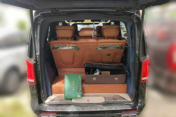 Used Mercedes-Benz Vito  Trunk