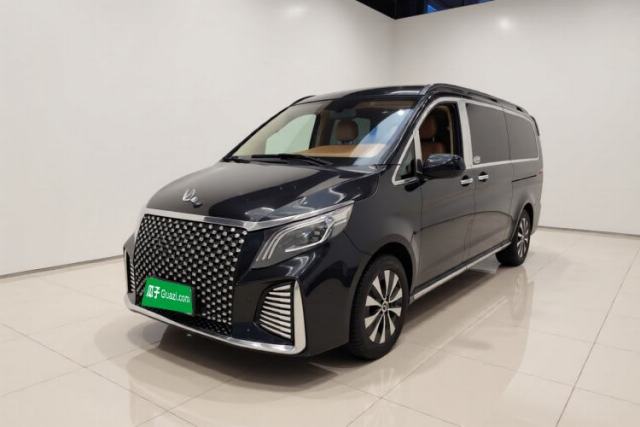Używany Mercedes-Benz Vito 2023 2.0T Business Version 7 Seats