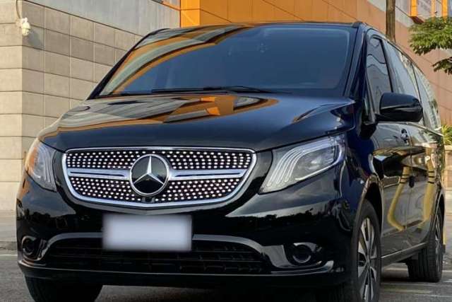 Ojetý Mercedes-Benz Vito 2023 2.0T Elite Version 7 Seats
