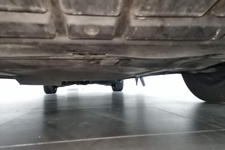Used Mercedes-Benz Vito 2023 2.0T Elite Version 7 Seats Chassis Front