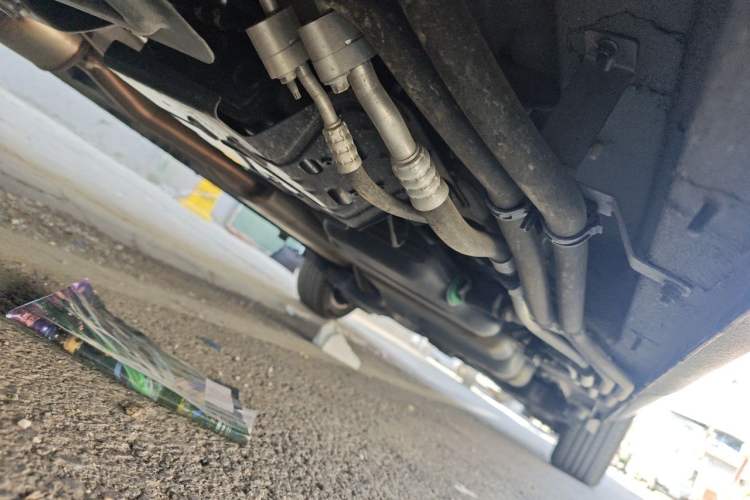 Used Mercedes-Benz Vito 2023 2.0T Business Version 7 Seats Chassis Front Left