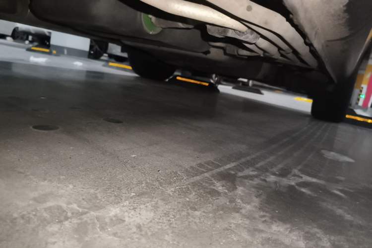 Used Mercedes-Benz Vito 2023 2.0T Elite Version 7 Seats Chassis Front Left