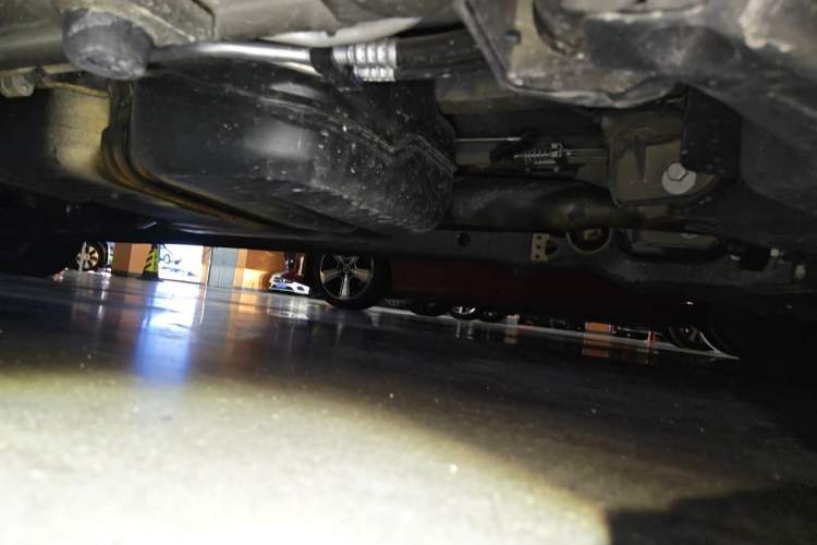 Used Mercedes-Benz Vito 2023 2.0T Business Version 7 Seats Chassis Rear Left