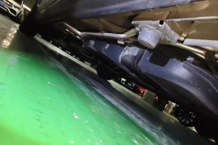 Used Mercedes-Benz Vito  Chassis Rear Left