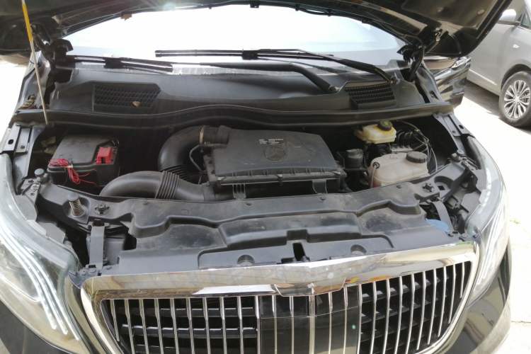 Used Mercedes-Benz Vito  Engine Bay