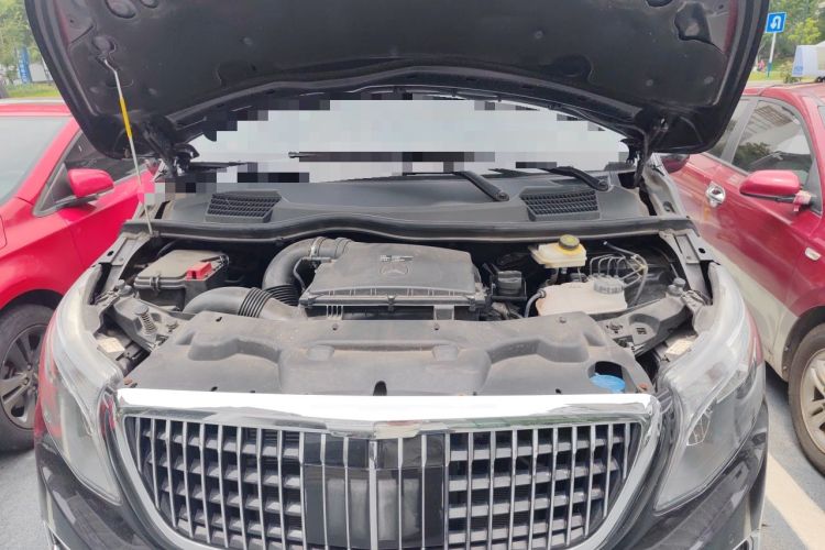 Used Mercedes-Benz Vito 2023 2.0T Business Version 7 Seats Engine Bay