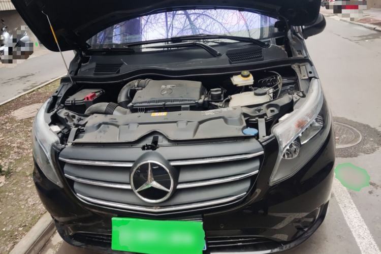 Used Mercedes-Benz Vito 2023 2.0T Business Version 7 Seats Engine Bay