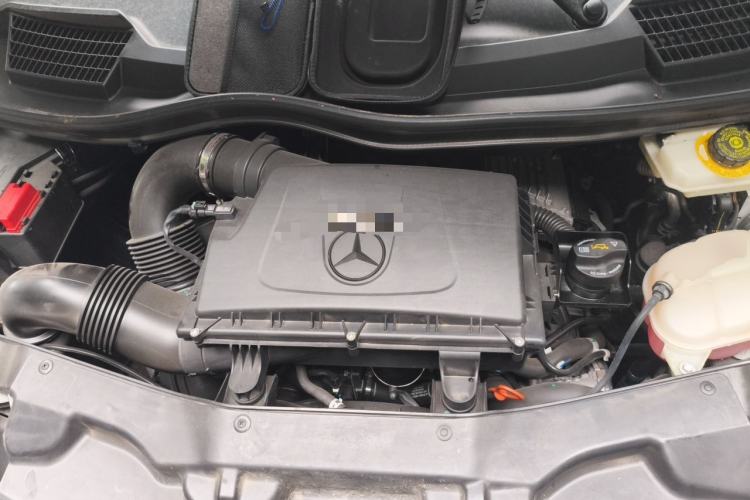 Used Mercedes-Benz Vito 2023 2.0T Business Version 7 Seats Engine Bay