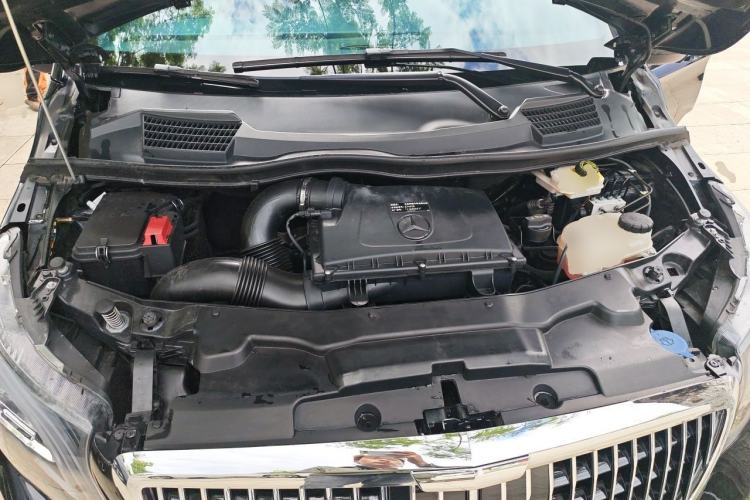 Used Mercedes-Benz Vito 2023 2.0T Business Version 7 Seats Engine Bay