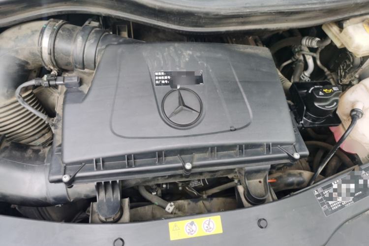 Used Mercedes-Benz Vito  Engine Bay