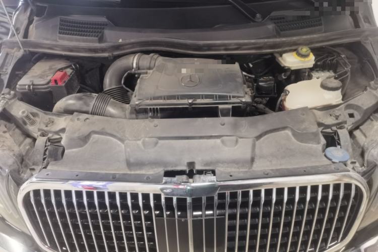 Used Mercedes-Benz Vito 2023 2.0T Elite Version 7 Seats Engine Bay