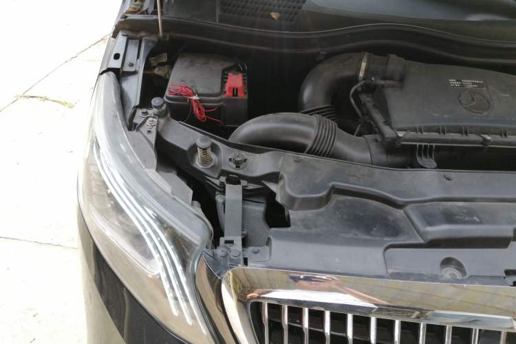 Used Mercedes-Benz Vito  Engine Bay Right