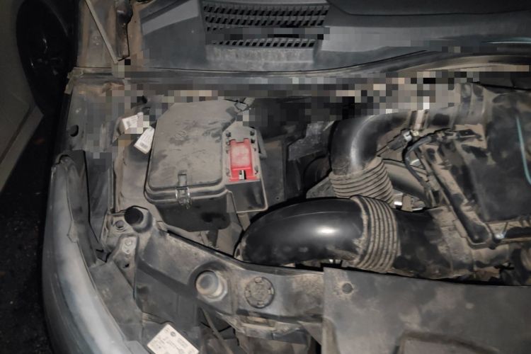 Used Mercedes-Benz Vito 2023 2.0T Elite Version 9 Seats Engine Bay Right