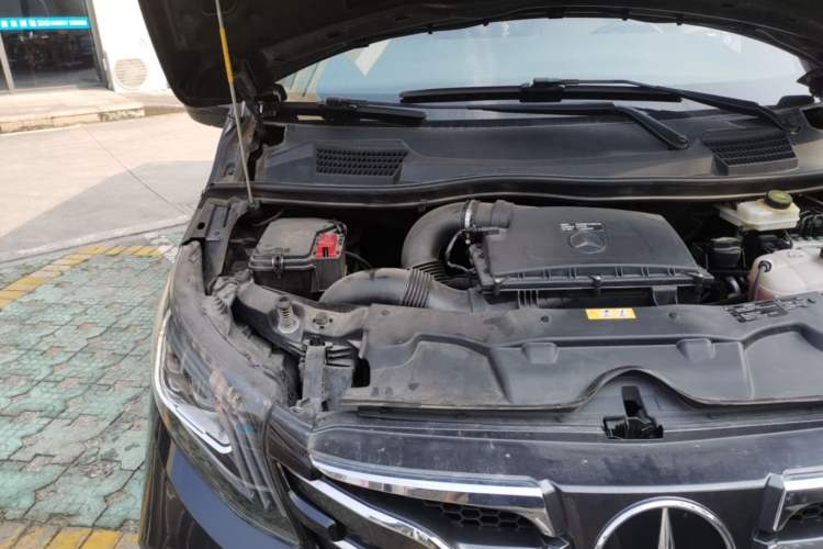 Used Mercedes-Benz Vito 2023 2.0T Business Version 7 Seats Engine Bay Right