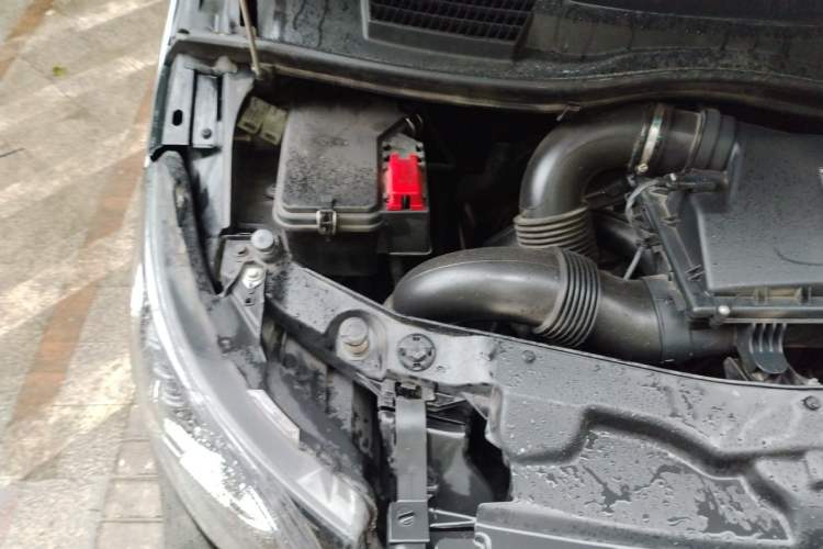 Used Mercedes-Benz Vito 2023 2.0T Elite Version 7 Seats Engine Bay Right