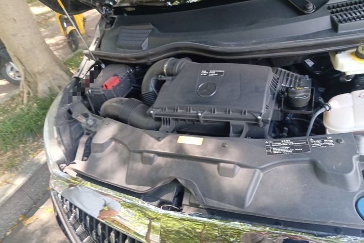 Used Mercedes-Benz Vito 2023 2.0T Business Version 7 Seats Engine Bay Right