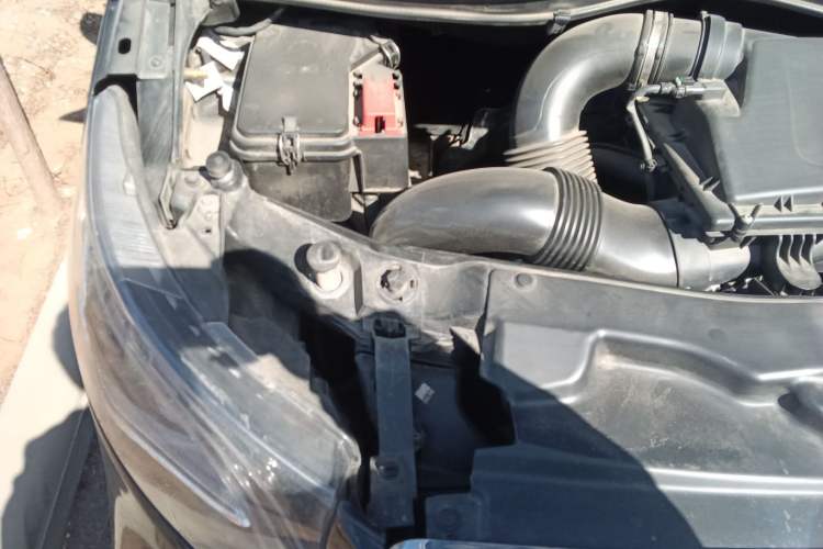 Used Mercedes-Benz Vito 2023 2.0T Business Version 7 Seats Engine Bay Right