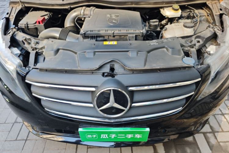 Used Mercedes-Benz Vito 2023 2.0T Business Version 7 Seats Engine Bay
