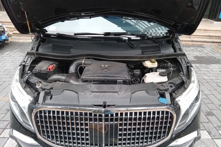 Used Mercedes-Benz Vito 2023 2.0T Elite Version 7 Seats Engine Bay