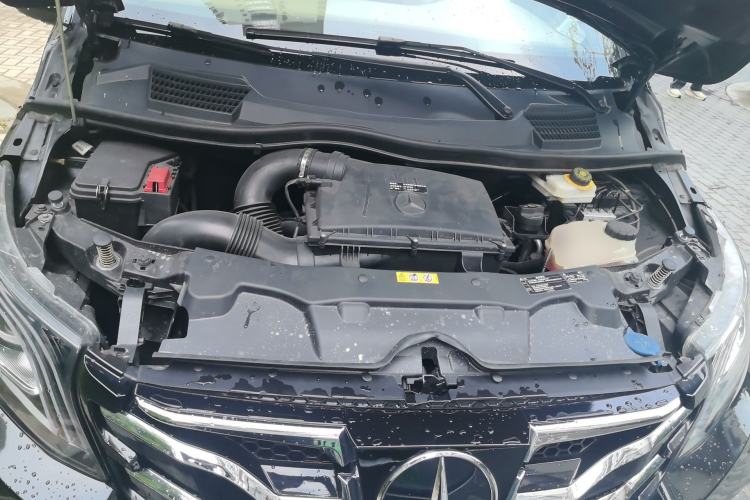 Used Mercedes-Benz Vito 2023 2.0T Business Version 7 Seats Engine Bay